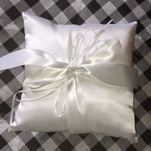 Wedding Ring  💍 Pillow